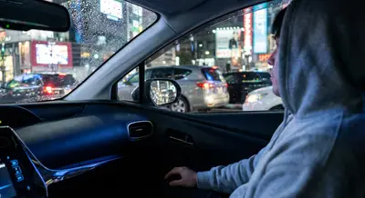 Quiet Car, Clear Mind: Tech Fixes That Cut Noise, Glare, and Distraction